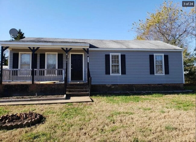 Building Photo - 8806 Leafycreek Dr