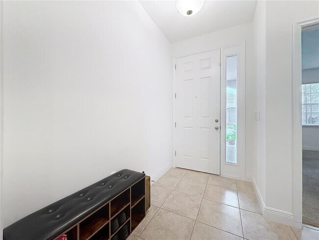 Building Photo - 792 Hyperion Dr
