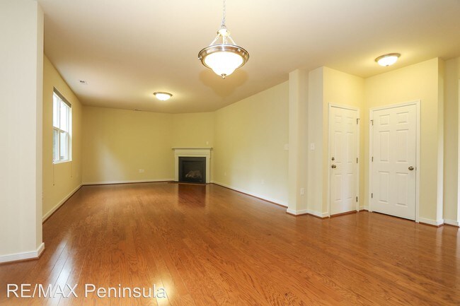 Building Photo - 131 Braddock Rd