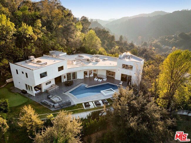 Foto del edificio - 2666 Hutton Dr
