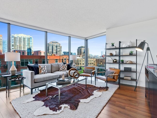 Foto del edificio - 550 N Kingsbury St