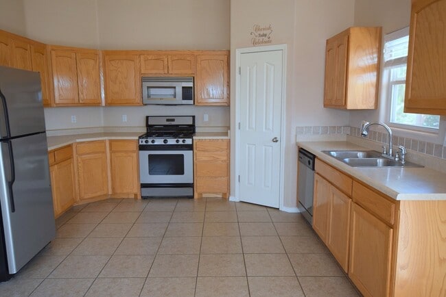 Foto del edificio - Great 3 Bedroom Home