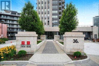Building Photo - 36 Park Lawn Rd