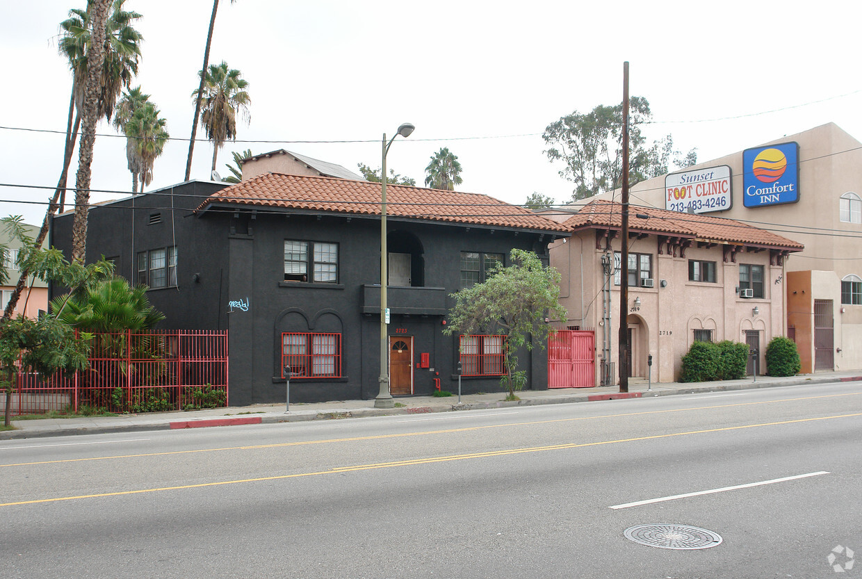 Foto principal - 2719-2723 W Sunset Blvd