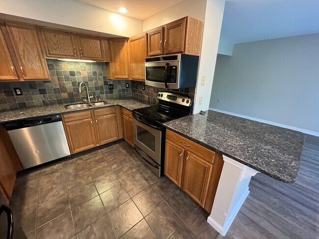 Foto del edificio - 1248 Timber View Dr
