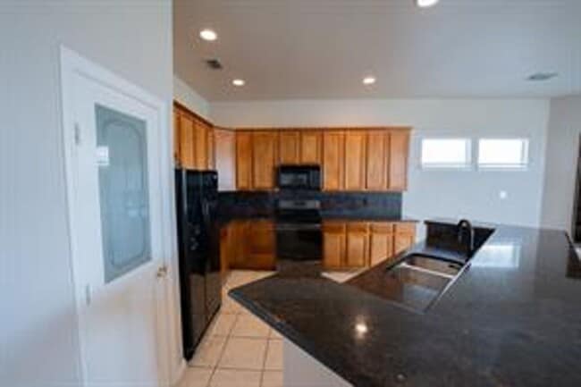 Foto del edificio - Lakeside Village Living