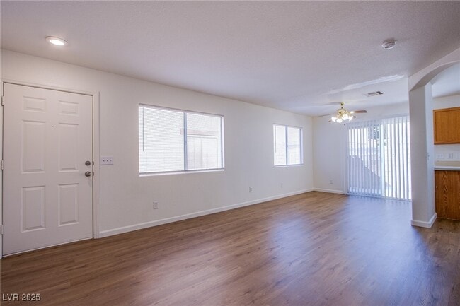 Foto del edificio - 3385 Cheyenne Gardens Way