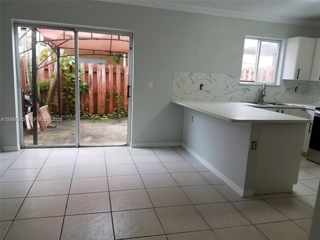 Foto del edificio - 10658 NW 87th Ct