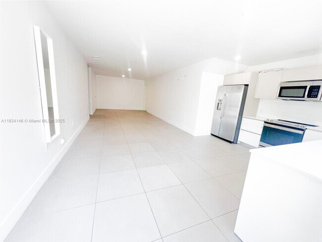 Foto del edificio - 2535 NE 193rd St