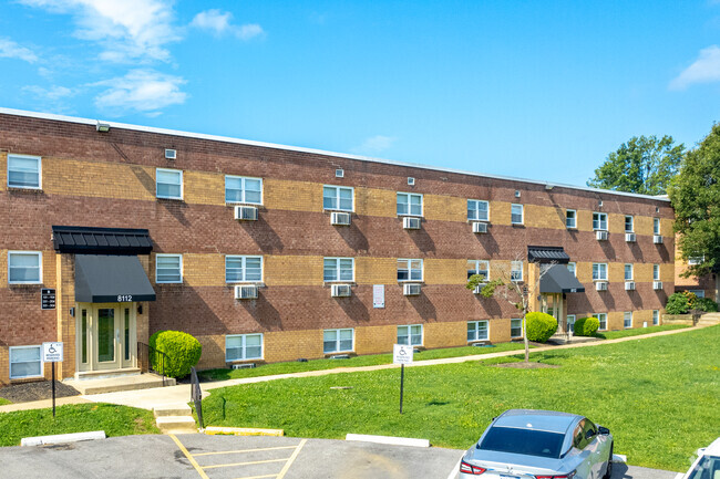 Building Photo - Park Chase Apartments