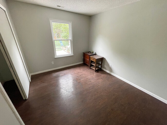 downstairs bedroom 1 - 504 Arrowhead Dr