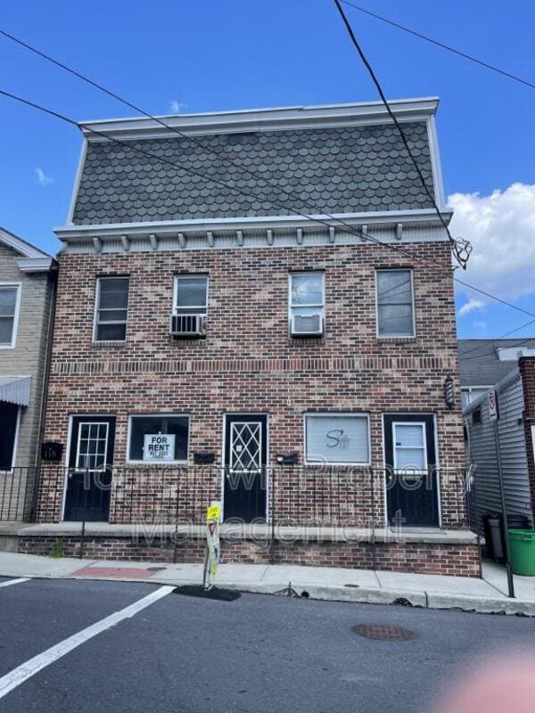 Primary Photo - 111 Union St