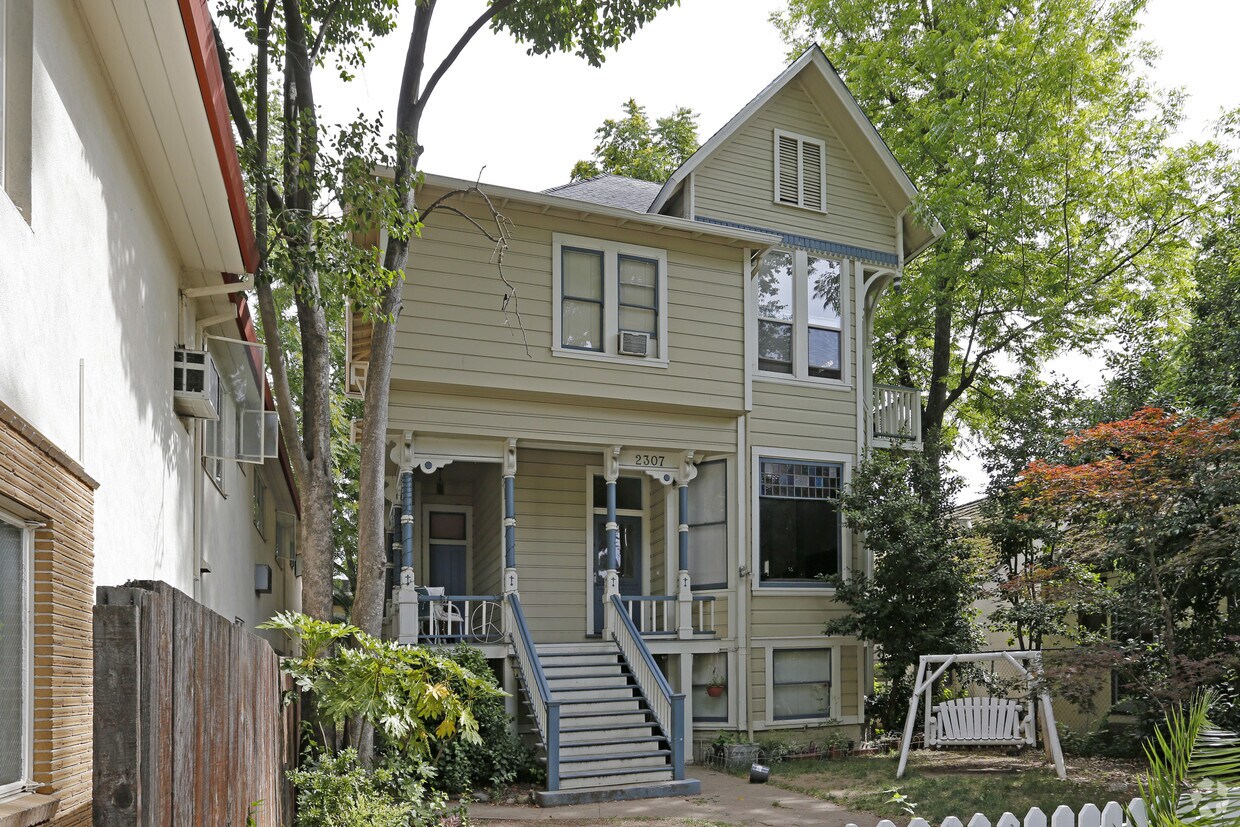Foto principal - 2307 H St