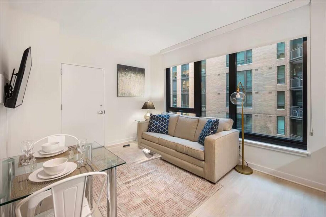 Foto principal - 315 J St