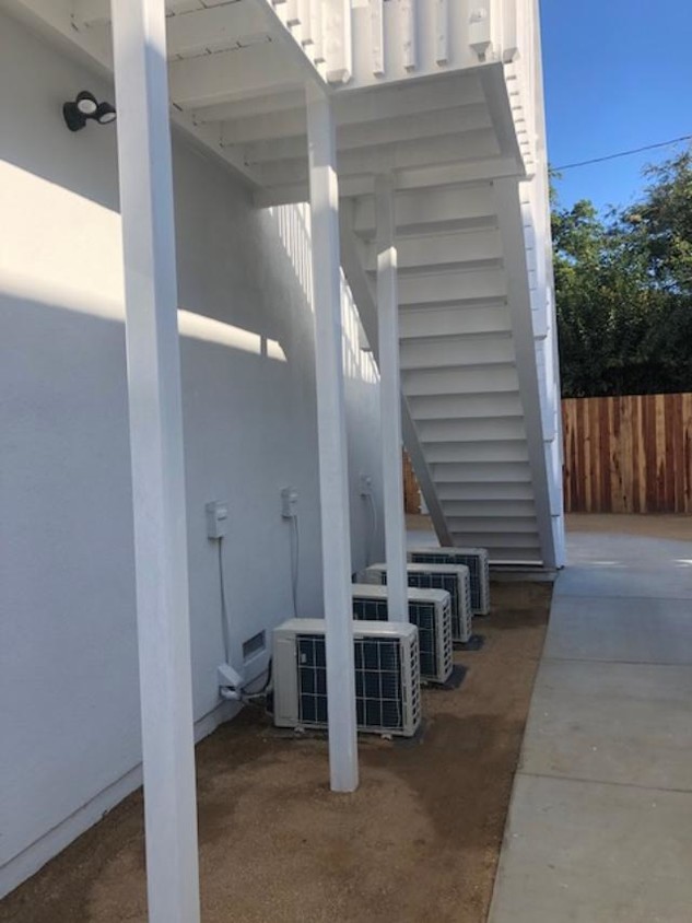 Top Two Units Feature Private Stair Entry. - 1325 N Bush St
