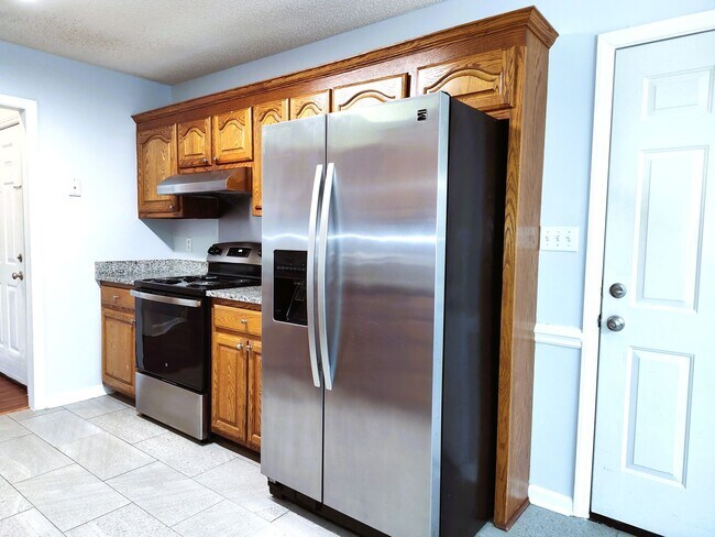 Foto del edificio - Pristine, Ranch Style Home Located in the Clubview Acres Community in Monroe