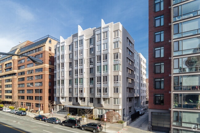 Building Photo - 1225 Lofts