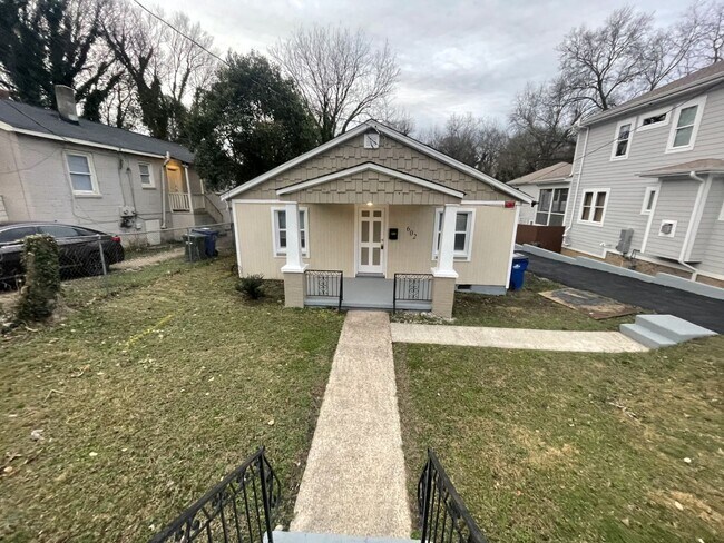 Foto del edificio - 2 Bd 1 Ba Ranch