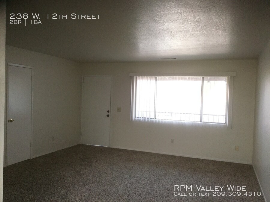 Foto principal - 2 Bedroom Apartment Available Now!