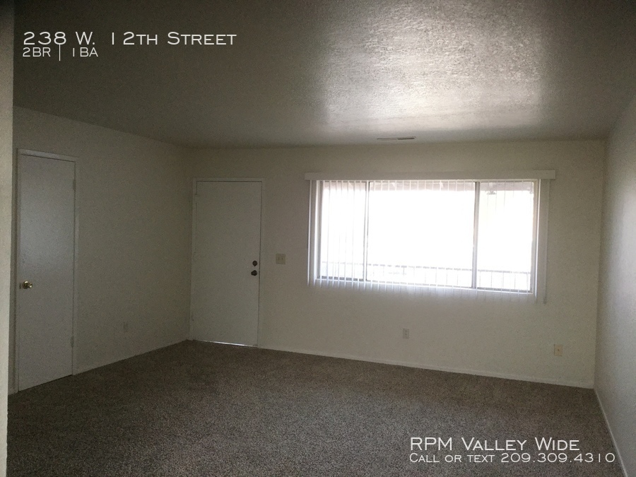 Primary Photo - 2 Bedroom Apartment Available Now!