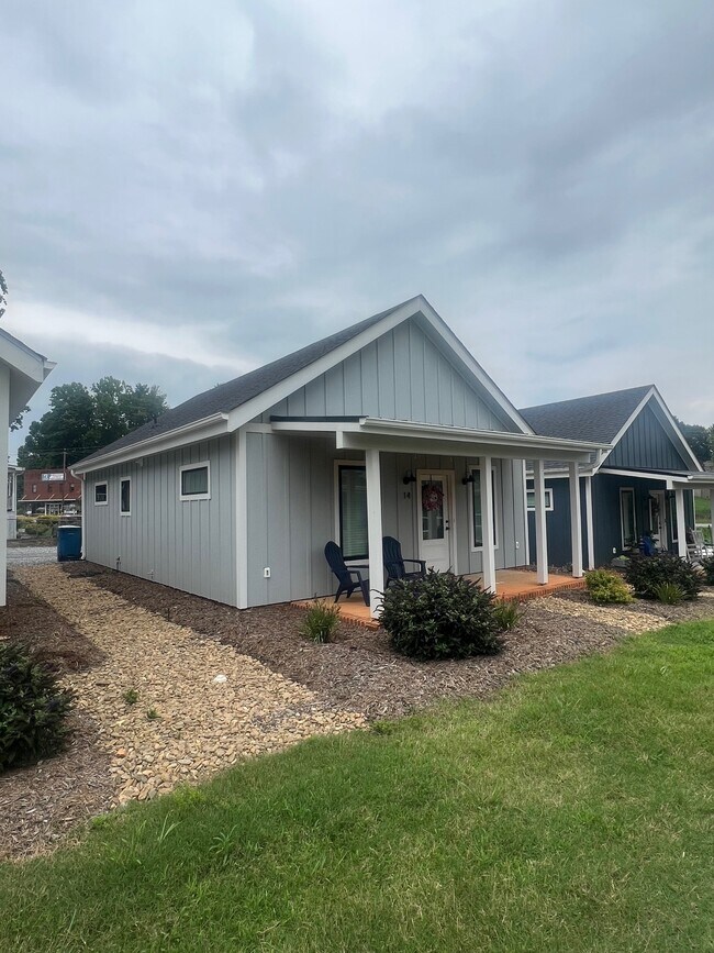 Porche delantero - 14 Cottage Ct