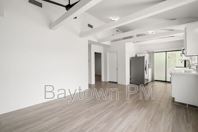 Foto del edificio - 402 S Oregon Ave