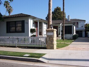 Building Photo - 231 Los Aguajes Ave