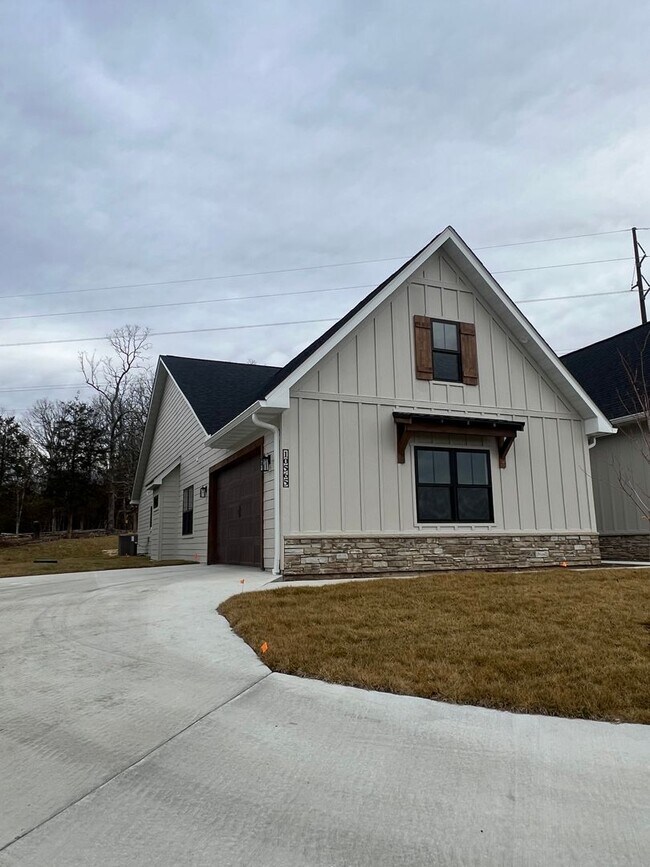 Foto del edificio - New Construction 3bd/2ba duplex (Callie Court)