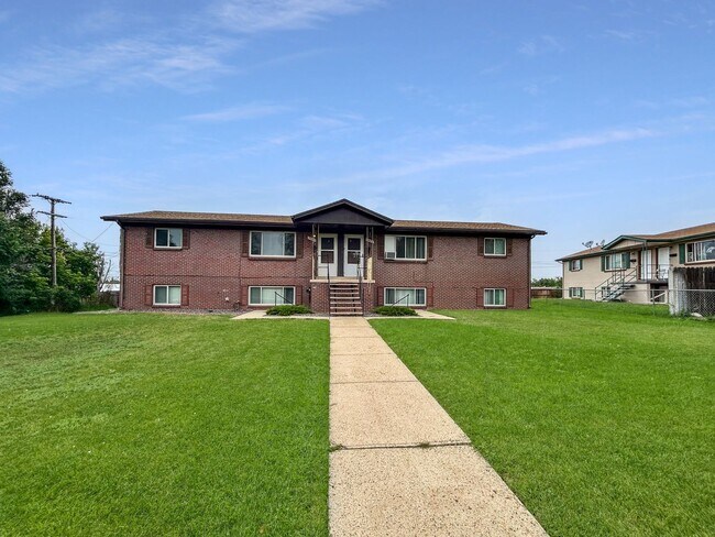 Building Photo - $0 DEPOSIT OPTION. 2 BED 1 BATH IN SOUTH WESTMINSTER