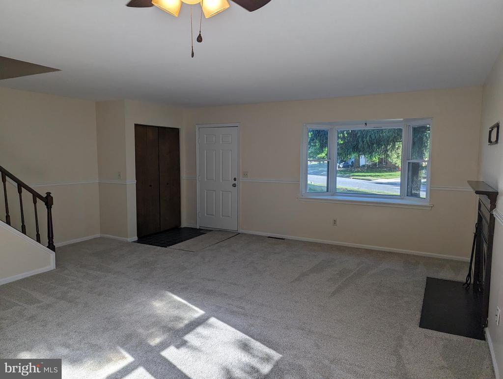Primary Photo - 830 Woodcrest Dr