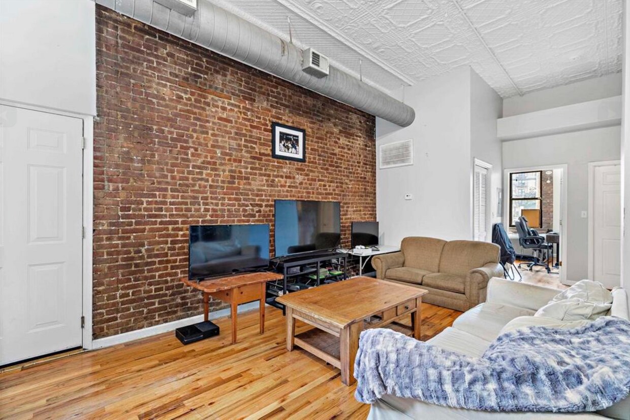Foto principal - 422 Madison St