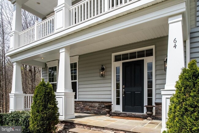 Building Photo - 64 PINEWOOD Rd