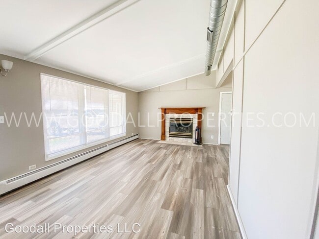 Building Photo - 3 br, 1.5 bath House - 32141 Meadows Rd