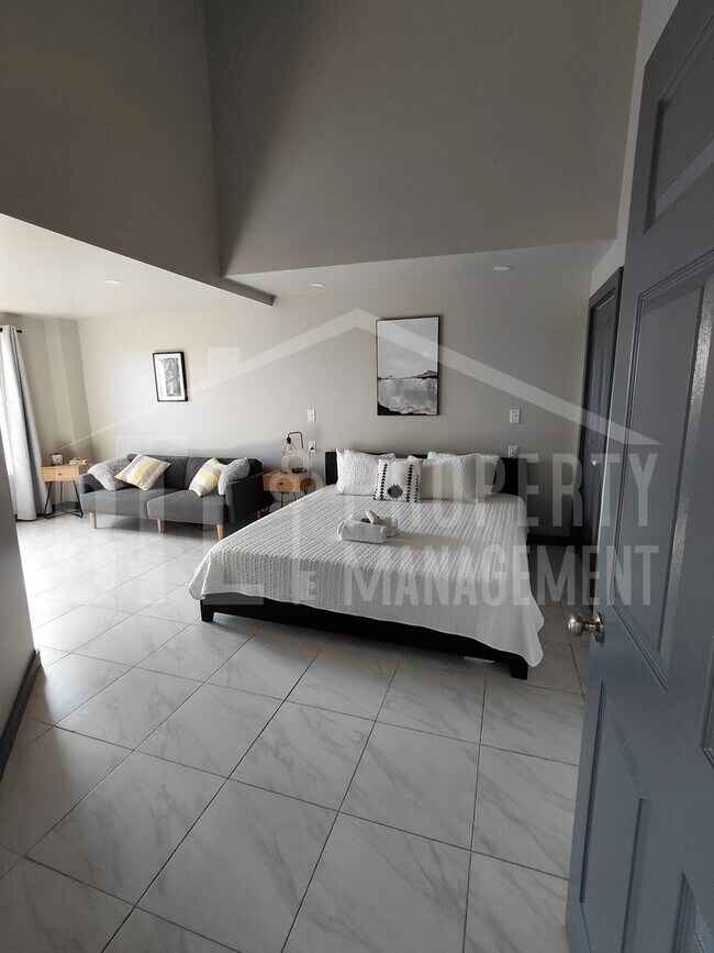 Foto del edificio - Stunning 3 Bedroom in Forsyth!