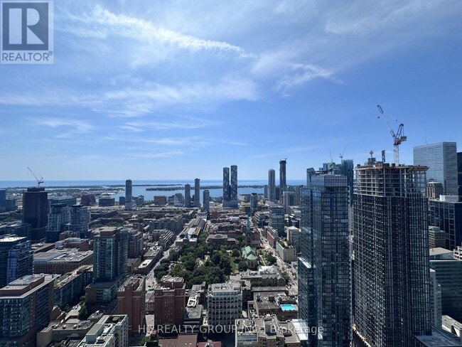 Building Photo - 88 Queen St E