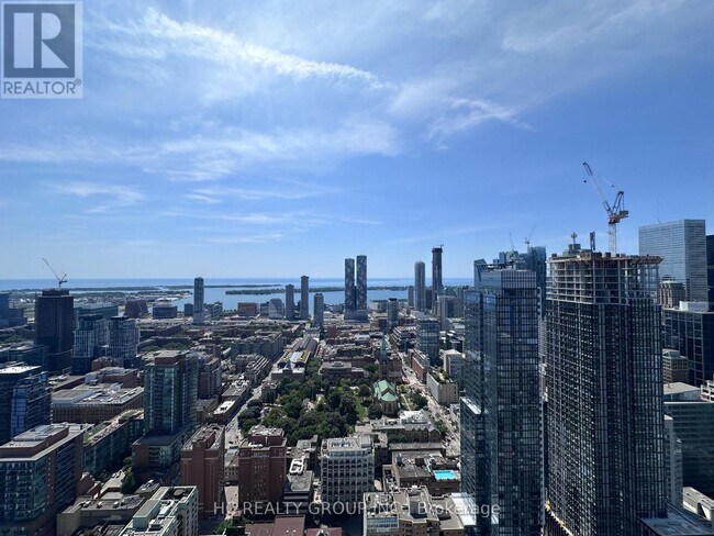 Photo du bâtiment - 88 Queen St E