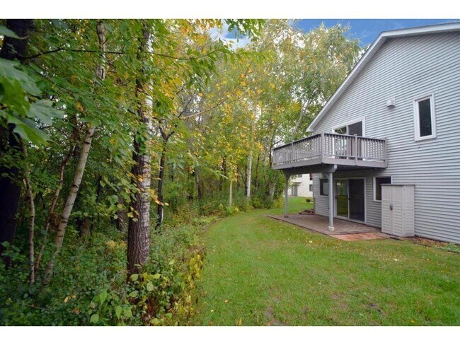 Building Photo - 5740 Willow Trail