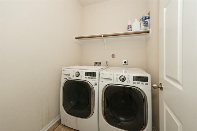 Building Photo - 3314 Tall Sycamore Trail