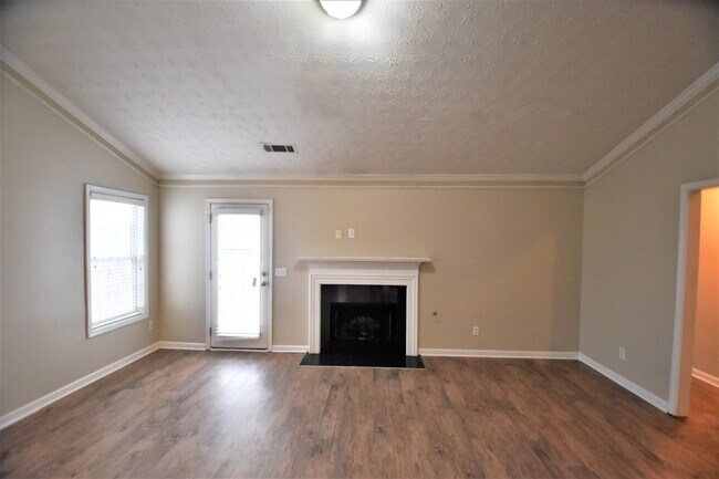 Building Photo - 2662 Kirkhill Ct