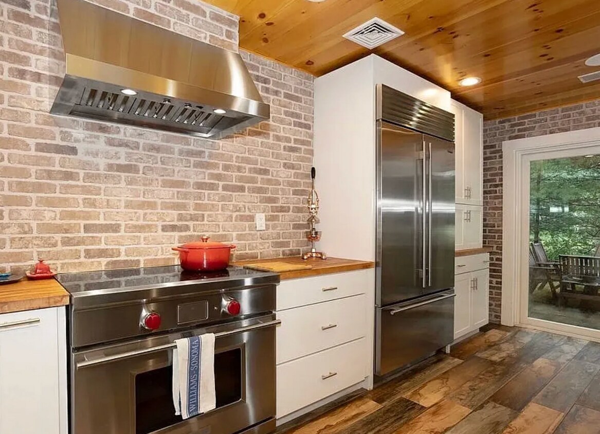 Foto principal - 1201 Tuckers Ln