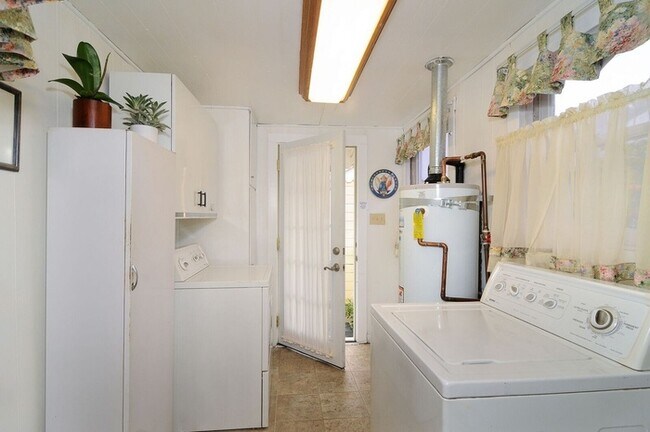 Foto del edificio - 2209 D St