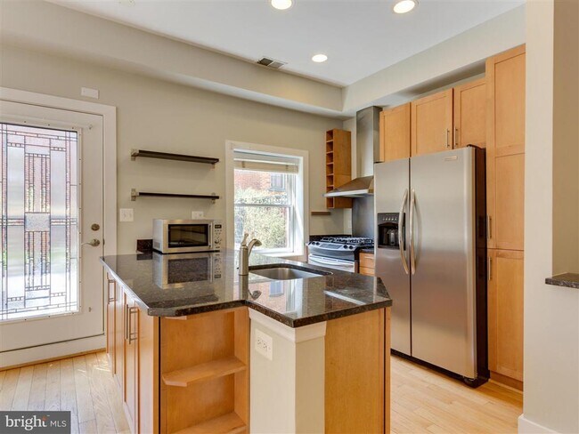 Foto del edificio - 500 M St NW