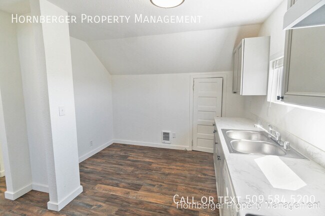 Foto del edificio - 1904 E Dalton Ave