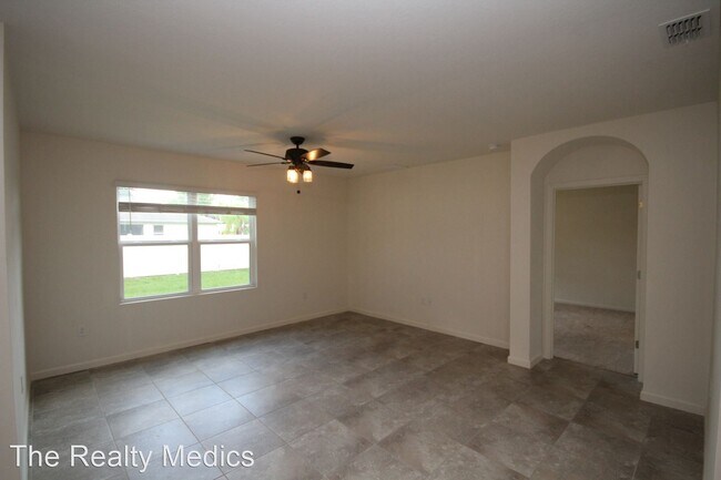 Foto del edificio - 4 br, 2 bath House - 1028 Salina St SE