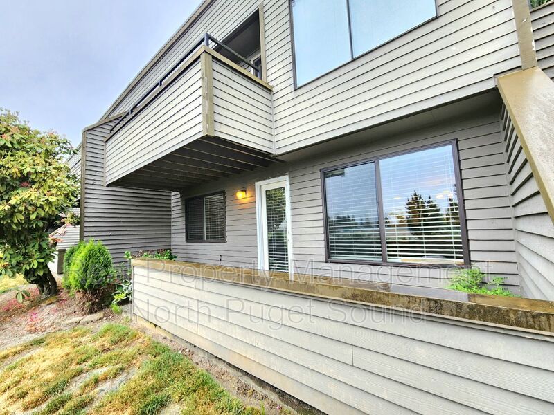 4893 76th St SW Unit E1101, Mukilteo, WA 98275 Condo for Rent in