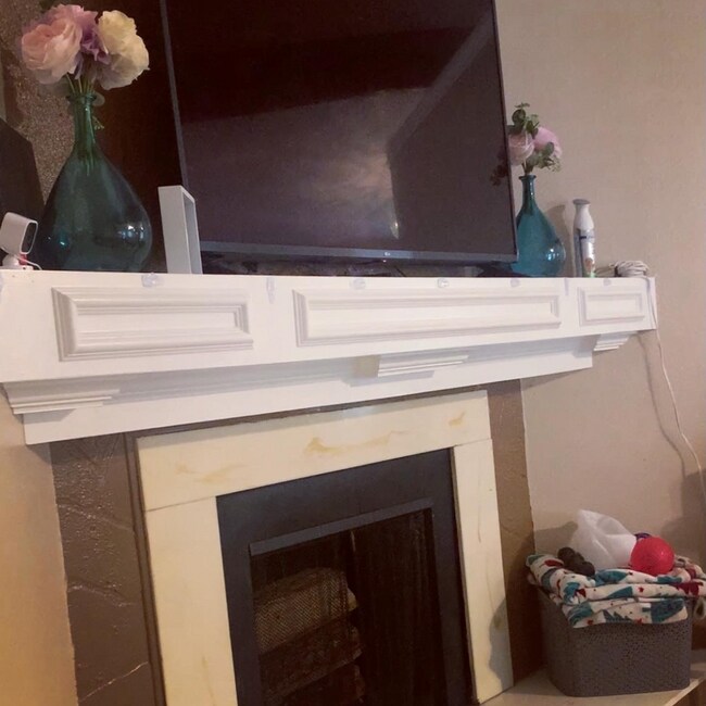 Building Photo - 2324 Peppermill Rd