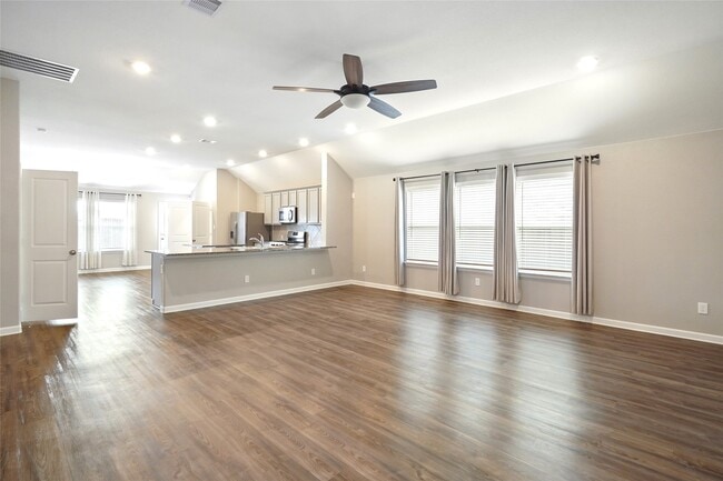 Building Photo - 30023 Vallonea Oak