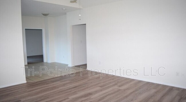 Building Photo - 126 Collett Ct