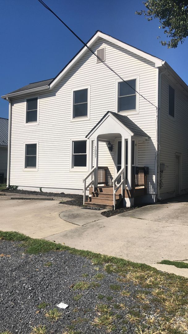 Building Photo - 1057 Jefferson Ave