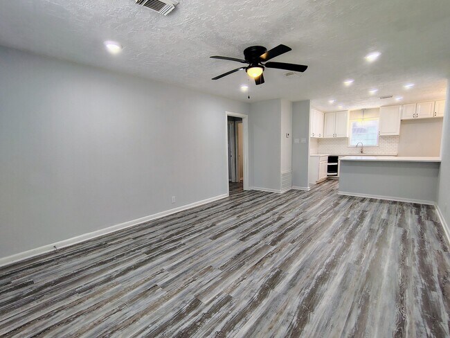 Foto del edificio - 2821 1st Ave N